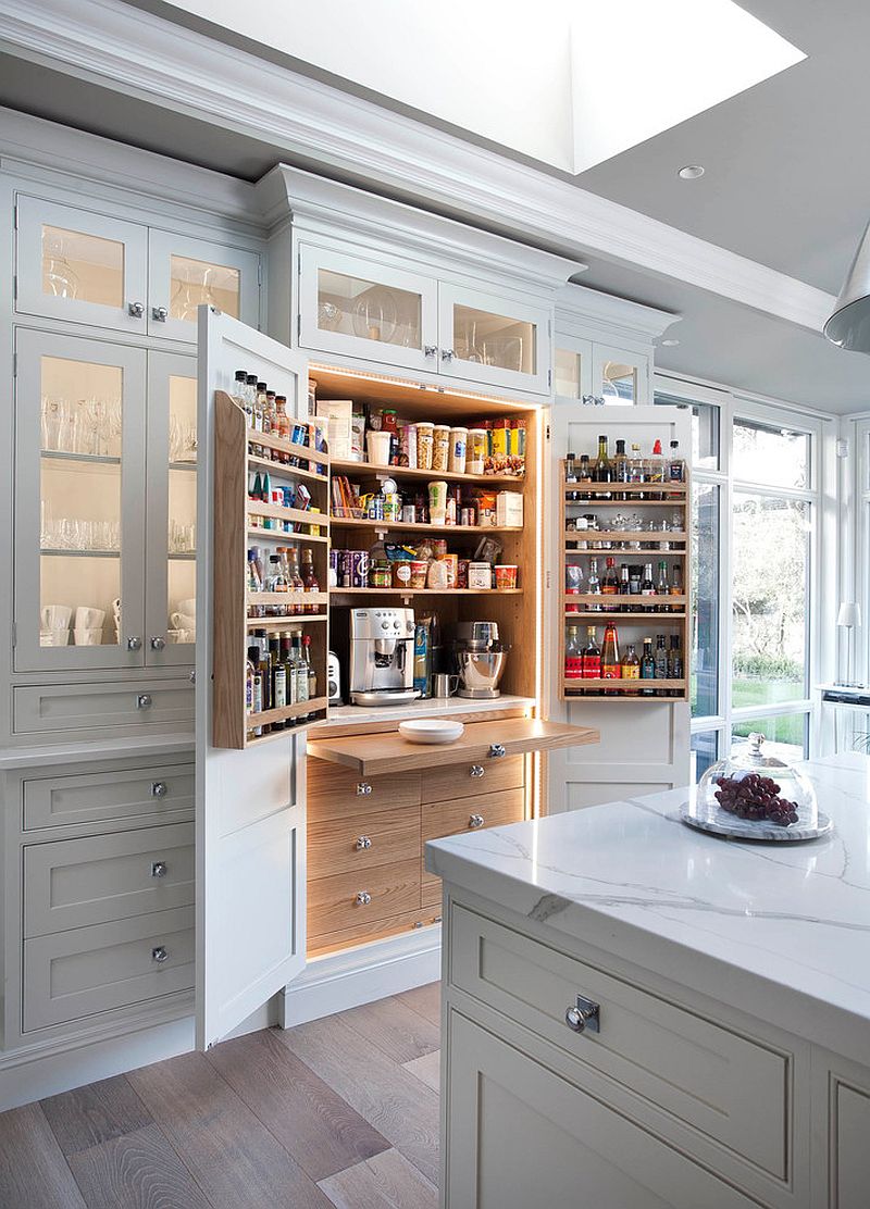 Small-and-space-savvy-pantry-for-the-contemporary-kitchen