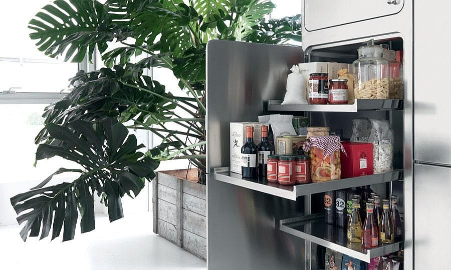 Modern-kitchen-pantry-from-Abimis-crafted-using-stainless-steel